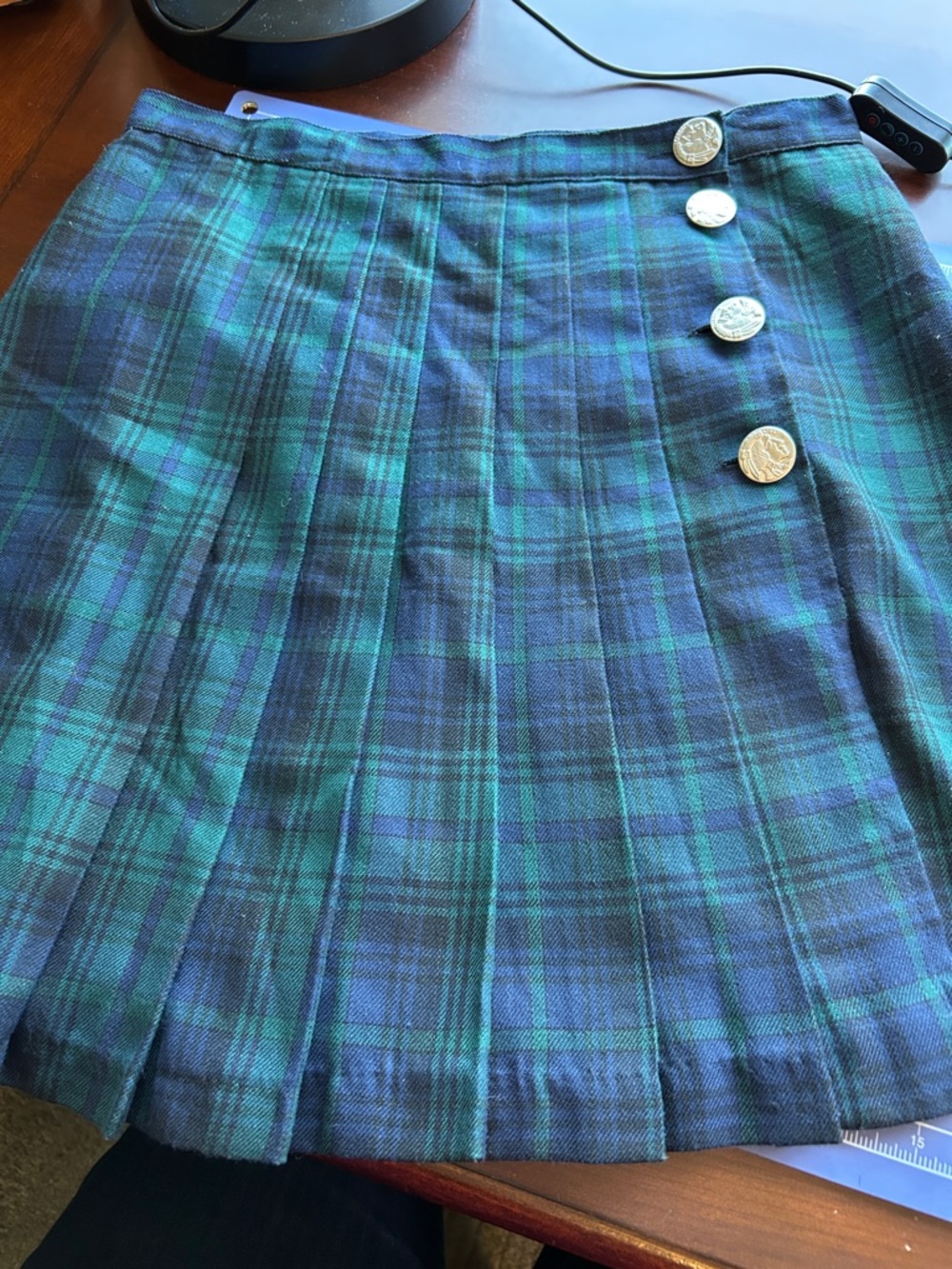 7 pleat tartan black and green blue print vintage skirt Pellini sz  9/10